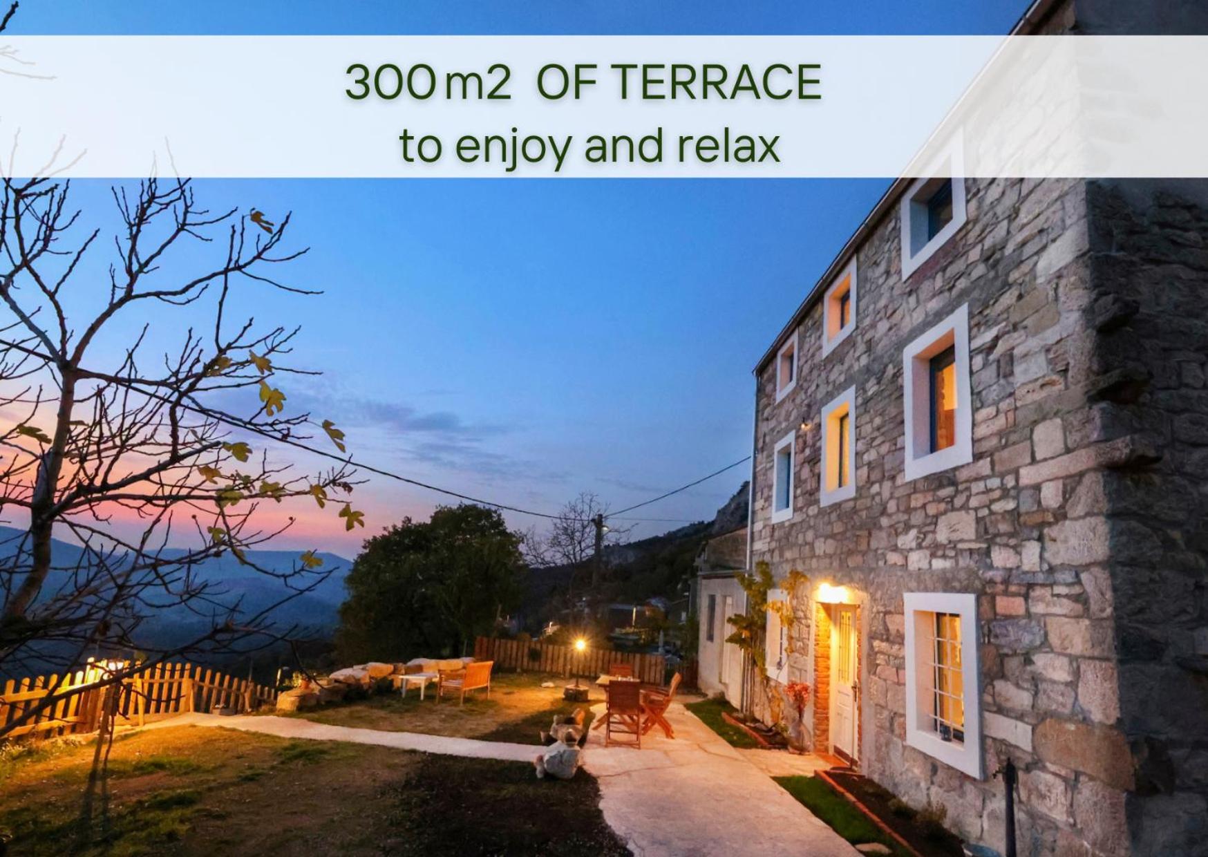 Guesthouse Kamniti Rob Črni Kal 외부 사진