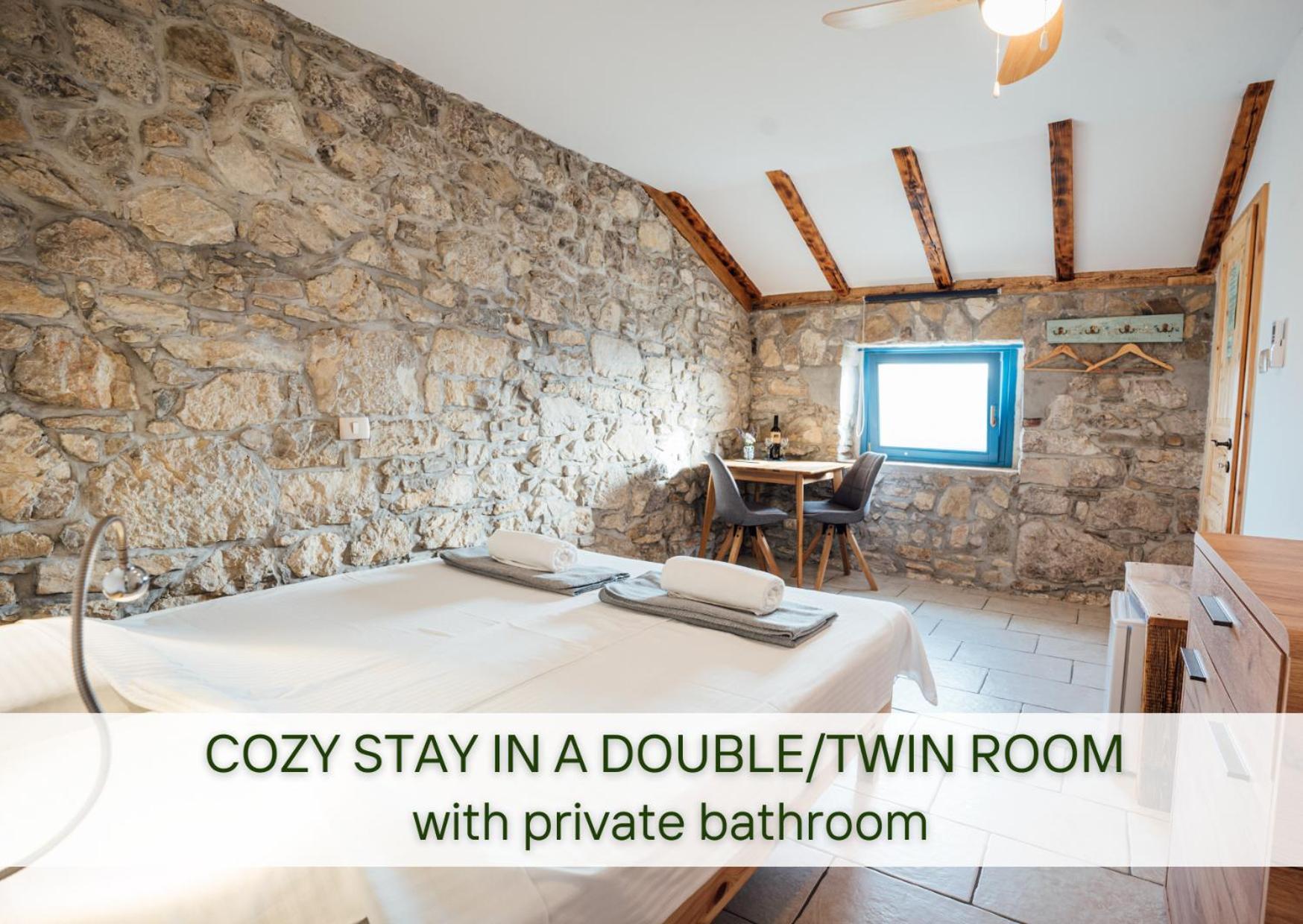 Guesthouse Kamniti Rob Črni Kal 외부 사진